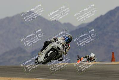 media/Jan-14-2023-SoCal Trackdays (Sat) [[497694156f]]/Turn 9 Set 2 (1130am)/